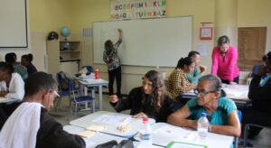 Sala de aula da EJA em Belo Horizonte / Foto: Magi Mappa/PBH