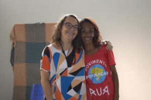 Professora Guiomar Frota e entrevistada para a ação Essa Rua tem Estórias / Foto: UDH