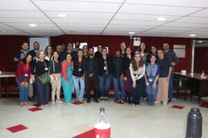 Equipes da Faculdade de Odontologia e Proex debateram o fortalecimento da extensão | Foto: Cenex FAO