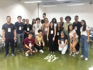 Encontro em formato de roda de conversa reuniu bolsistas do edital 02/2024 | Foto: Proex UFMG