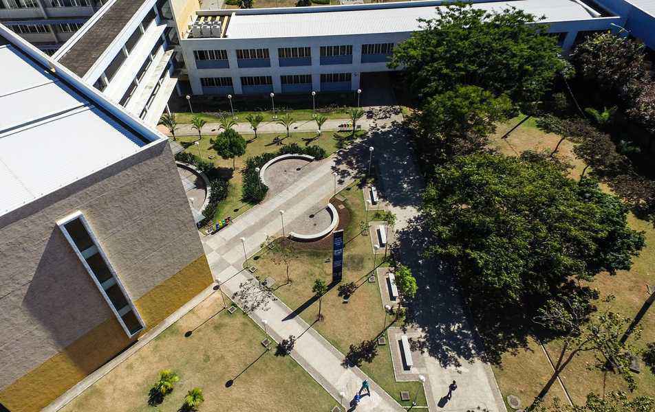 Vista aérea do complexo da Escola de Engenharia, no campus Pampulha Lucas Braga / UFMG